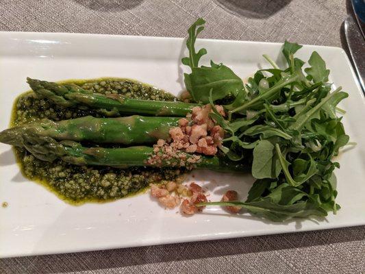 Asparagus salad