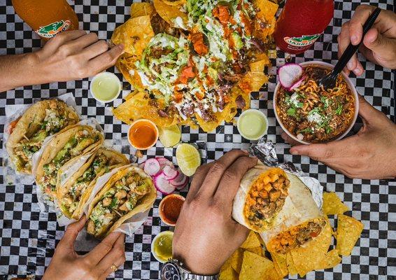 Nachos, street tacos, Cali burrito