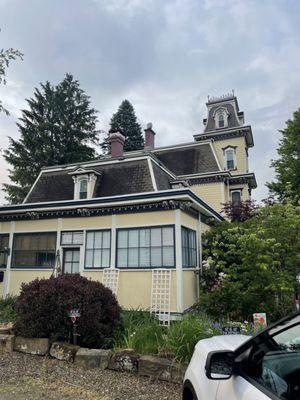 Back of the Inn. Parking lot for guests.