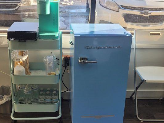 Hydration station, aint the fridge cute?!