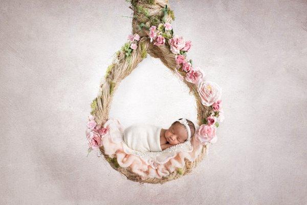 newborn photographer located in columbus ohio www.gablephoto.com