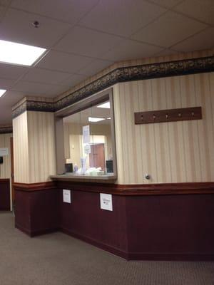 The spacious check in area at Cardiac Specialists.