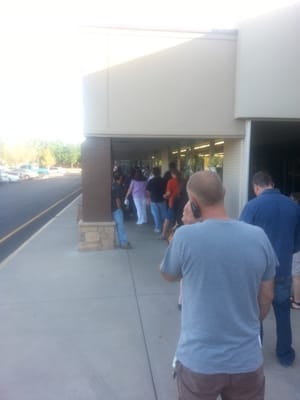 20 minutes early = 97 people in line.