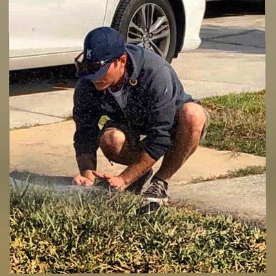 Just adjusting some heads with the highest precision around! Like dad always says "you have to bend your knees and focus!"