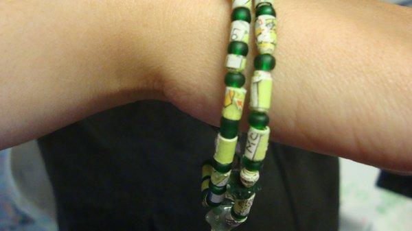 paper bead bracelet