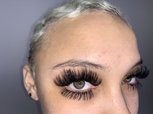 Lash & Wax