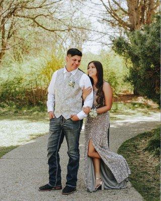 Last prom in the books for these two  So glad I was able to photograph you for prom, @yadiramachen, over the past three years 
May 20, 2