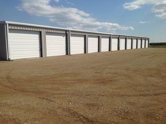 New units in fenced complex with keypad gated entrance.