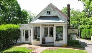 Cute little antique shop!