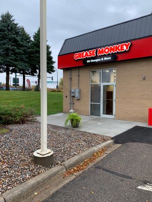 Grease Monkey Eden Prairie Front Door