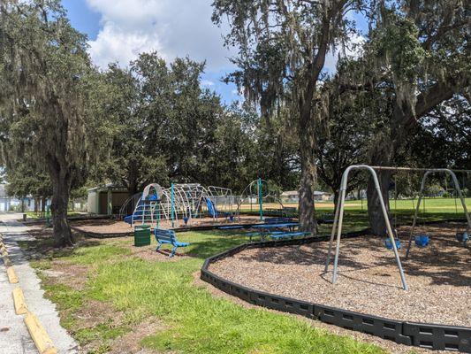 Fair Oaks Park, Tampa