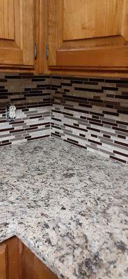 Ceramic tile kitchen backsplash