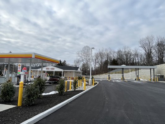 Truck entrance for shell columbia nj