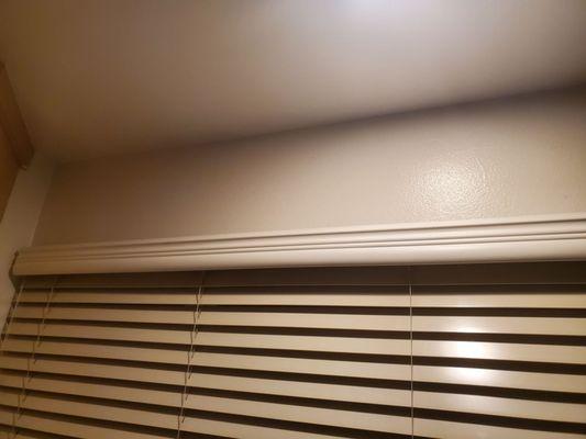 Horizontal blinds / valance