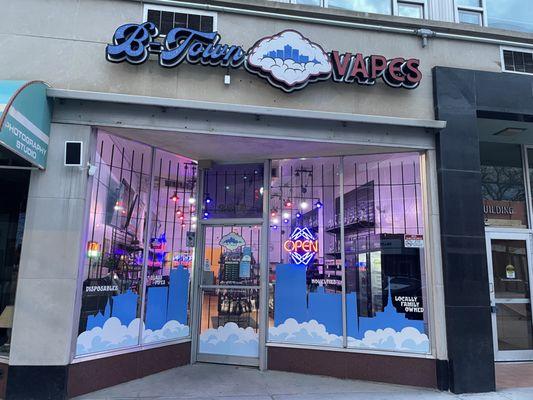 B-Town Vapes & Glass