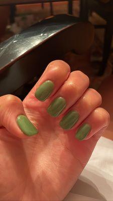 green nails