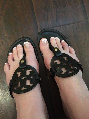 Perfect French pedicure thanks to Ellen!