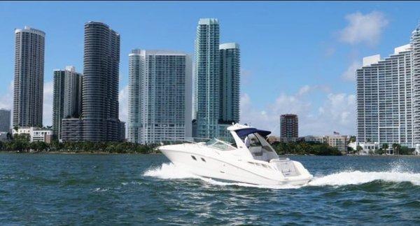 Making Memories in Miami! celebrate a romantic occasion, birthday parties anniversaries, graduations or a surprise party on the water!