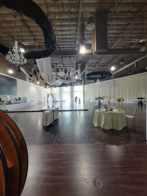 The salon and dance floor size