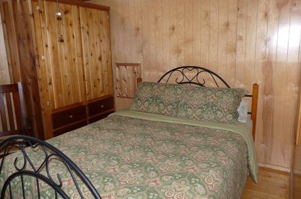 Eagle's Nest Bedroom queen bed Credit Barbara L Steinberg 2012