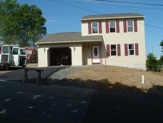 3 Bed Rooms 2 1/2 Baths Kitchen/Dinning Room Utility Room on First Floor Basement 1 Car Garage