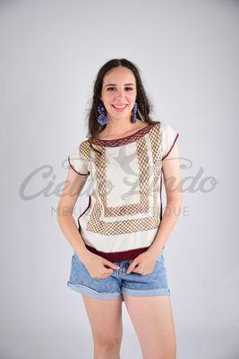 Handmade Huipil from Oaxaca, cadenilla emboroidery with crochet details. Every huipil is one of a kind. Size Small