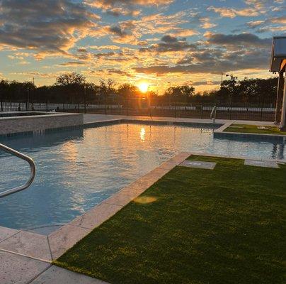 Enjoy our heated pool and hot tub overlooking the Guadalupe River while you unwind and rejuvenate.