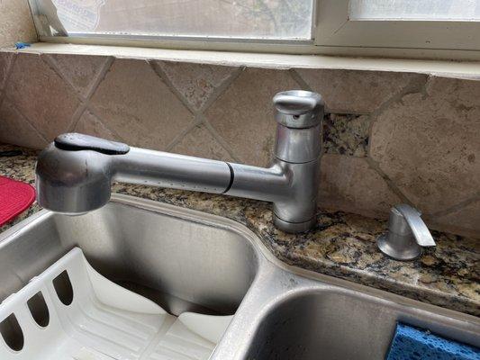 Old kitchen faucet needs to be replaced