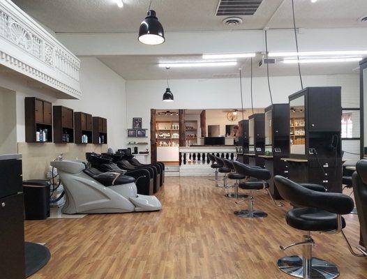 Come to the Chris Jacobs The Comb Salon today! 714.714.0332