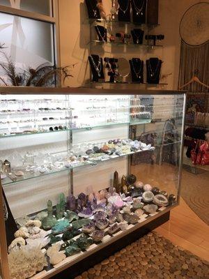 UpDog Boutique: Crystals, Gem Stones, Jewelry, Metaphysical Items & More!