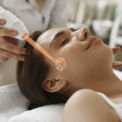 High frequency used during facial services kills bacteria, prevents acne and reduces the appearance of fine lines and wrinkles!