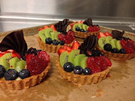 Mini fruit tarts