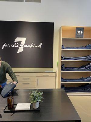 7 For All Mankind