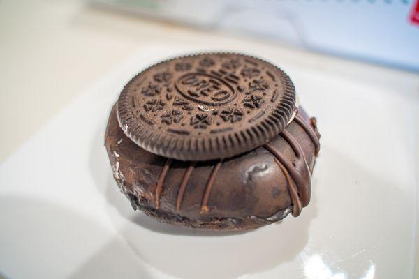 Oreo donut