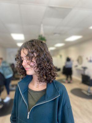 Curly cut with Sara