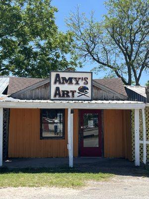 Art Gallery and Gift Shop. Features original artwork, prints and gift products. Commissions are welcomed!