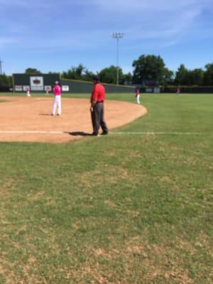 This ump finally got off his phone