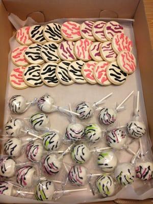 Zebra shortbread cookies and cake pops