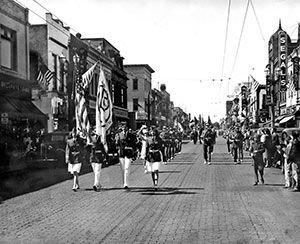 Kenosha CYO Band on Sixth Avenue.