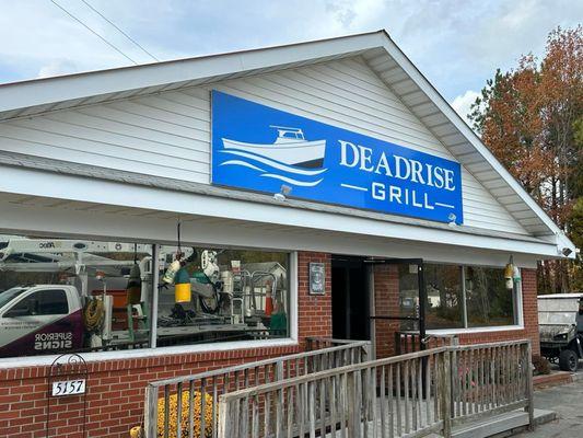 Deadrise Grill