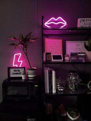 Decor & neons