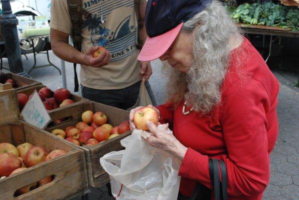 Members of our Senior Center at Saint Peter's Church attended an educational workshop at the Dag Hammarskjold Plaza Greenmarket.