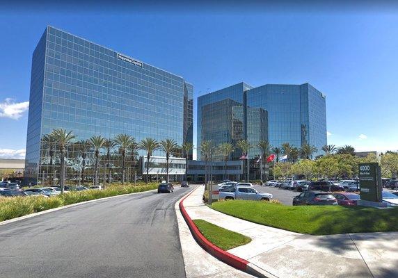 View of SageView Advisory Group building from driving entrance.