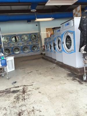 Blue Star Laundromat