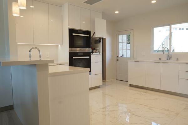 Custom High Gloss Acrylic White kitchen in Fullerton, CA