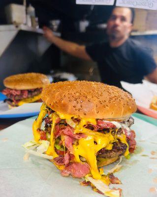 Richie's Burger, Double Cheeseburger with pastrami