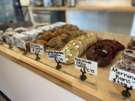 Dessert display