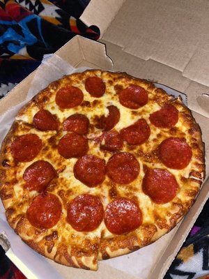 Small Pepperoni Pizza 10/10