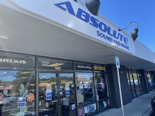 Absolute Sound and Music store front.