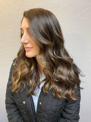 Subtle brunette highlights by Analee